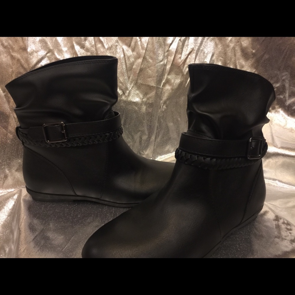 NEW! American Eagle boots Rachel size 8